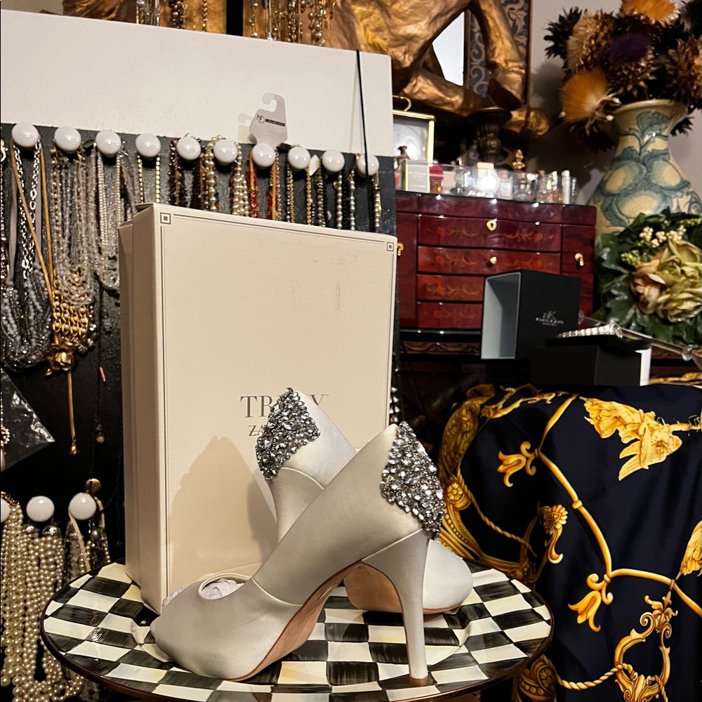 Zac Posen Crystal Special Occasion Shoes - Picture 5 of 6